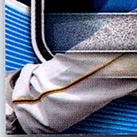 Front corner detail